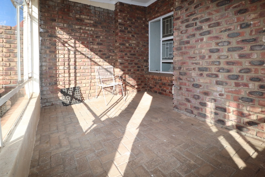 2 Bedroom Property for Sale in Oudorp North West